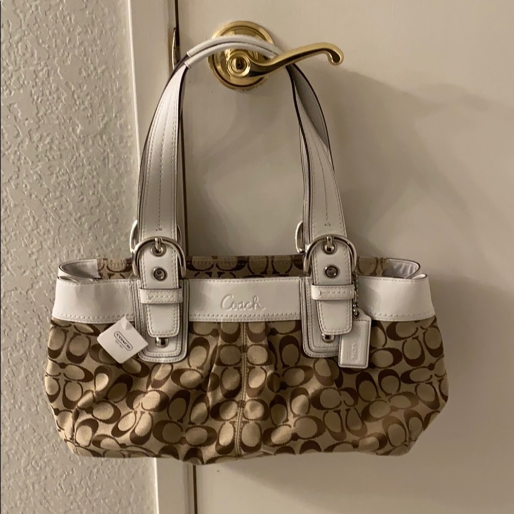 NWT Coach Signature Collection Purse
